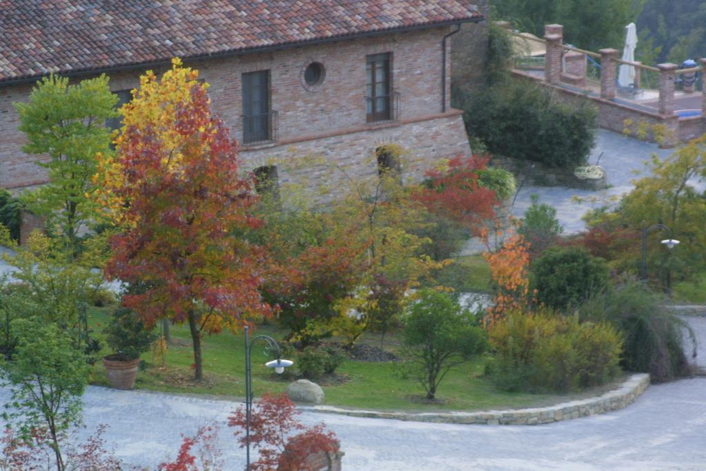 Villa Castel Martino Cortemilia Exterior foto